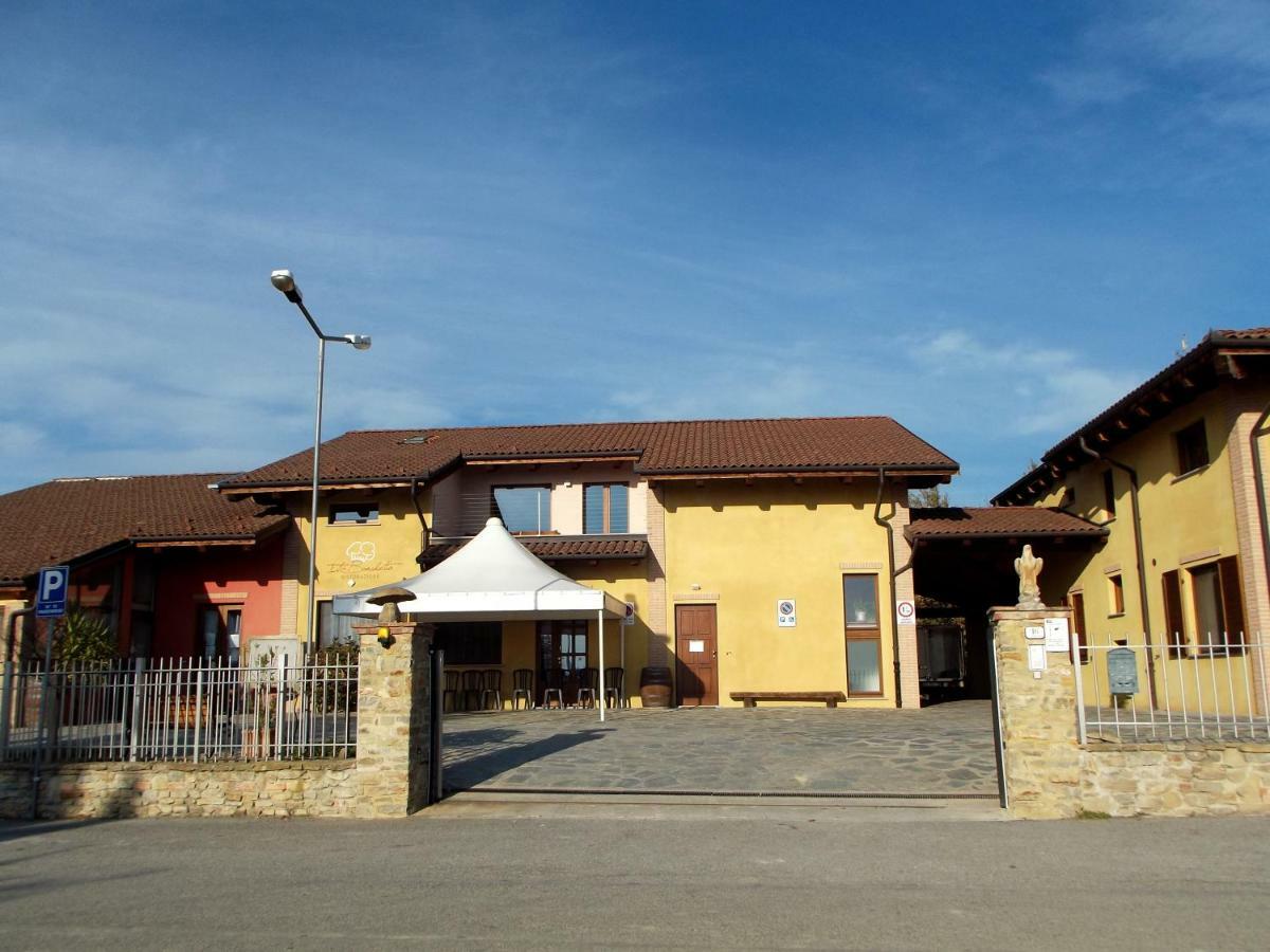 Ferienwohnung Vite Dipinte 1 Bilocale In Langa Novello Exterior foto